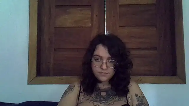 Snapshot of Blue_Liz chatting on November 28, 2025, 2:53 pm Blue Liz online show from November 28, 2025, 2:53 pm