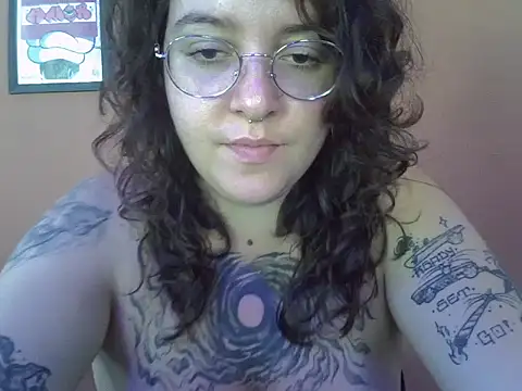 Snapshot of Blue_Liz chatting on December 2, 2025, 5:52 pm Blue Liz online show from December 2, 2025, 5:52 pm