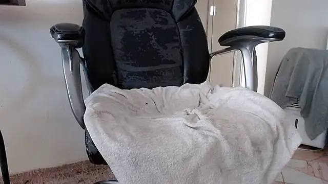 Snapshot of Richard_Crane chatting on November 25, 2025, 1:55 pm Richard Crane online show from November 25, 2025, 1:55 pm