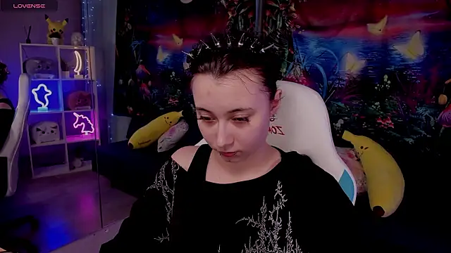 ClaraParks online show from March 13, 2026, 8:32 am