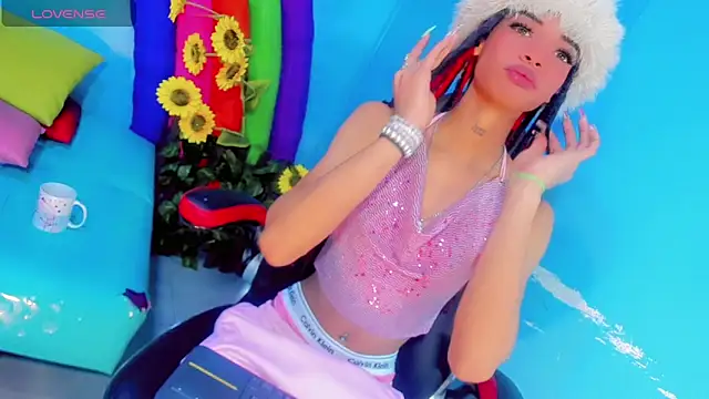 Dahlia Moss online show from September 21, 2025, 3:08 am