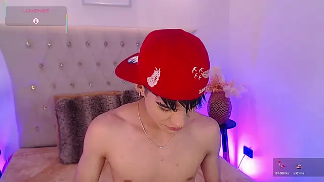 Dulcey  online show from November 22, 2025, 4:44 am