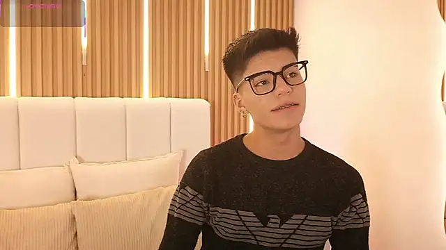 Dulcey  online show from April 11, 2026, 5:34 am