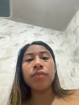 Snapshot of Daliz chatting on October 14, 2025, 4:02 am Daliz online show from October 14, 2025, 4:02 am