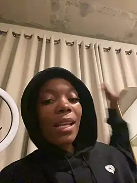 Snapshot of prettydollyy chatting on April 21, 2026, 8:55 pm prettydollyy online show from April 21, 2026, 8:55 pm