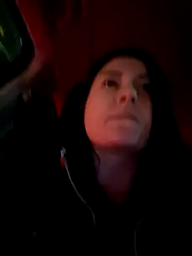 Snapshot of SaraViss20 chatting on December 5, 2025, 9:00 pm SaraViss20 online show from December 5, 2025, 9:00 pm