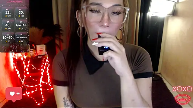 Snapshot of precious_RoseDoll chatting on October 28, 2025, 12:36 am precious RoseDoll online show from October 28, 2025, 12:36 am