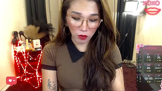 Snapshot of precious_RoseDoll chatting on November 7, 2025, 1:27 am precious RoseDoll online show from November 7, 2025, 1:27 am