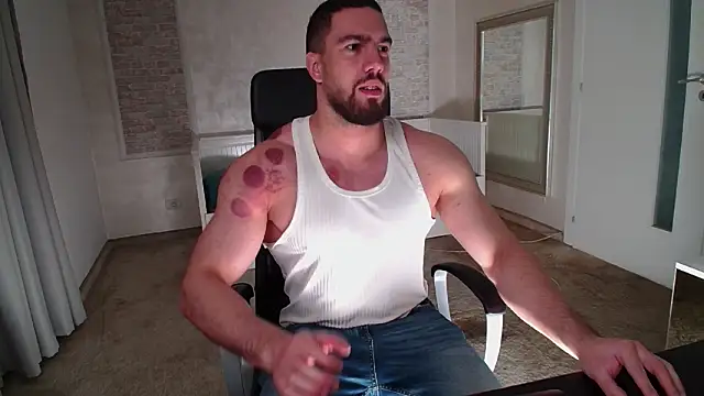 IvanHydee online show from March 6, 2026, 5:37 am