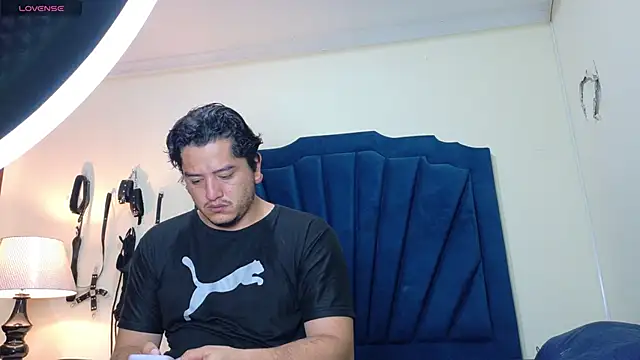 RoxyandAron2 online show from May 10, 2026, 12:43 pm