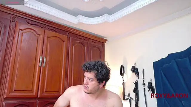 RoxyandAron2 online show from May 11, 2026, 4:15 pm