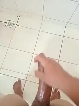 Snapshot of Lulugz chatting on October 18, 2025, 5:25 pm Lulugz online show from October 18, 2025, 5:25 pm