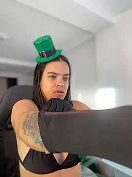 JuanitaMore01 online show from March 17, 2026, 10:13 pm