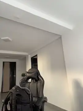 JuanitaMore01 online show from March 26, 2026, 10:15 pm