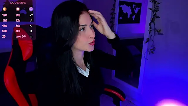 Snapshot of ZoeValencia1 chatting on November 10, 2025, 12:04 pm ZoeValencia1 online show from November 10, 2025, 12:04 pm