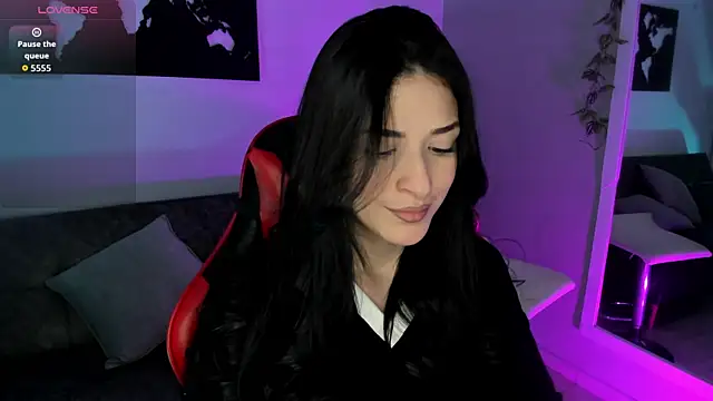 Snapshot of ZoeValencia1 chatting on December 15, 2025, 12:09 pm ZoeValencia1 online show from December 15, 2025, 12:09 pm