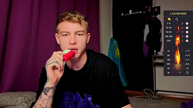 Snapshot of callmealexthx chatting on September 23, 2025, 2:25 am callmealexthx online show from September 23, 2025, 2:25 am