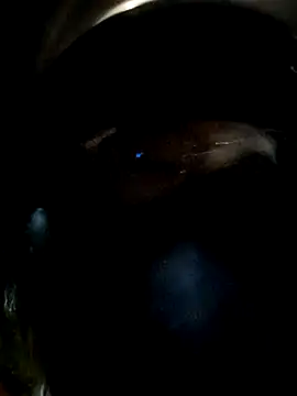 Snapshot of DarkHoneyy chatting on October 24, 2025, 1:13 am DarkHoneyy online show from October 24, 2025, 1:13 am