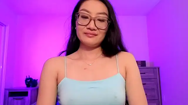 Aliciaz3 online show from September 23, 2025, 5:16 pm