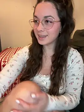 liloush   online show from February 17, 2026, 9:43 pm