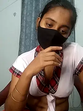 shrutee12 online show from November 2, 2025, 2:41 pm