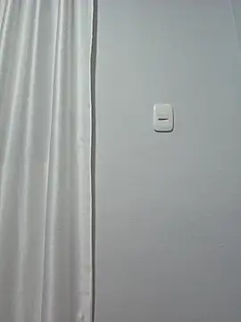 Miss Pompitas23 online show from November 11, 2025, 3:06 am