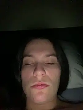 Mineirinhajuju online show from November 4, 2025, 5:17 am