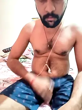 mehulsomm7 online show from April 15, 2026, 5:42 pm