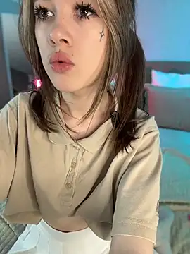Snapshot of Marryme- chatting on May 27, 2026, 3:42 pm Marryme- online show from May 27, 2026, 3:42 pm