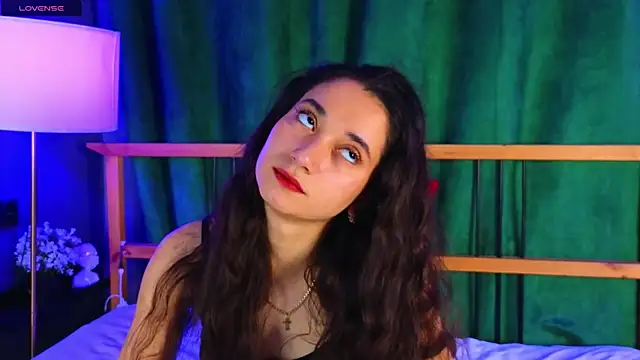 BettyMaldonado online show from October 20, 2025, 7:42 am