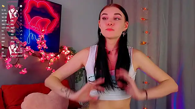 JenniferSullivan online show from October 19, 2025, 10:21 pm