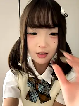 lelebaybay888 online show from November 9, 2025, 4:05 pm