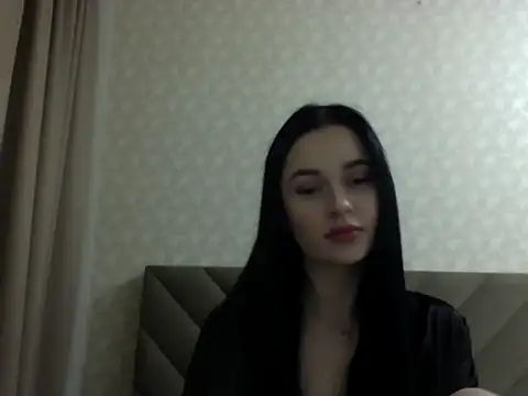 Lulii24 online show from October 27, 2025, 11:52 pm