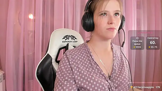 Anabel-Candy online show from October 3, 2025, 6:27 pm