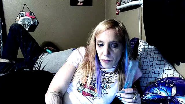 Snapshot of flavi1996 chatting on October 9, 2025, 1:58 am flavi1996 online show from October 9, 2025, 1:58 am