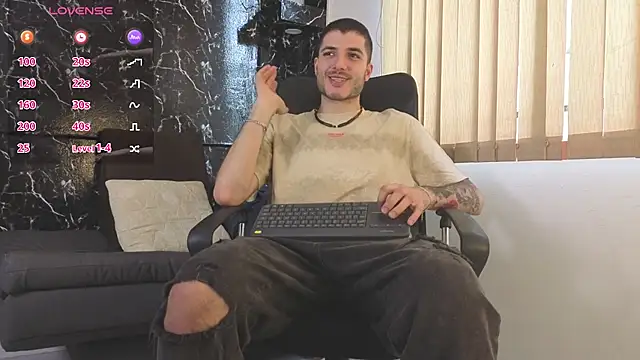 Rafael Mendezz online show from May 29, 2026, 8:51 pm
