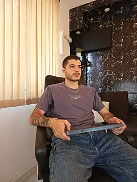 Rafael Mendezz online show from July 24, 2026, 7:56 pm
