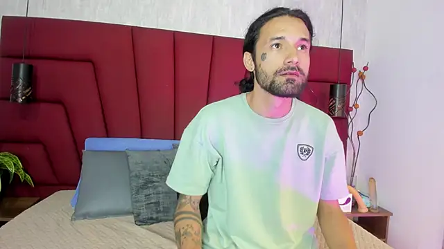 Hisoka 011 online show from November 7, 2025, 1:27 am