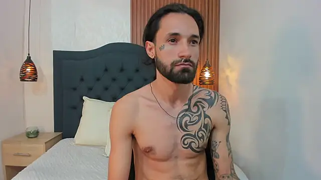 Hisoka 011 online show from April 3, 2026, 2:26 pm