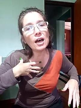 Snapshot of Merida2276 chatting on September 29, 2025, 3:17 pm Merida2276 online show from September 29, 2025, 3:17 pm