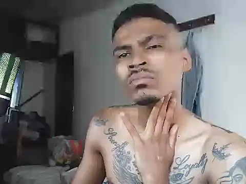 Snapshot of Lokitocrazy19 chatting on December 19, 2025, 1:18 pm Lokitocrazy19 online show from December 19, 2025, 1:18 pm