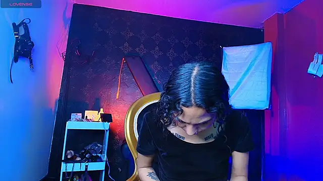 Sweettpleasure online show from November 23, 2025, 2:39 pm