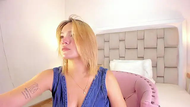 frehia dimou online show from May 17, 2026, 11:50 am