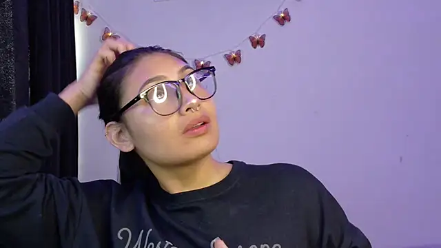 Linda andrew online show from April 6, 2026, 4:30 pm