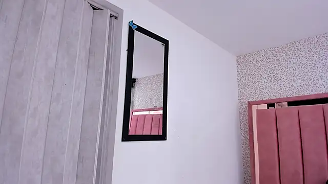 Snapshot of Hanna_Lee__ chatting on November 13, 2025, 7:46 pm Hanna Lee online show from November 13, 2025, 7:46 pm