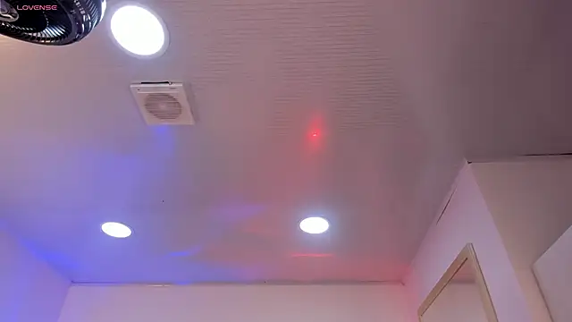 Snapshot of im_Lorena chatting on February 28, 2026, 7:59 pm im Lorena online show from February 28, 2026, 7:59 pm