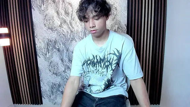 Snapshot of Honeymoon_sariel chatting on April 19, 2026, 1:32 pm Honeymoon sariel online show from April 19, 2026, 1:32 pm
