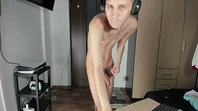 zincky2006 online show from November 16, 2025, 10:21 am