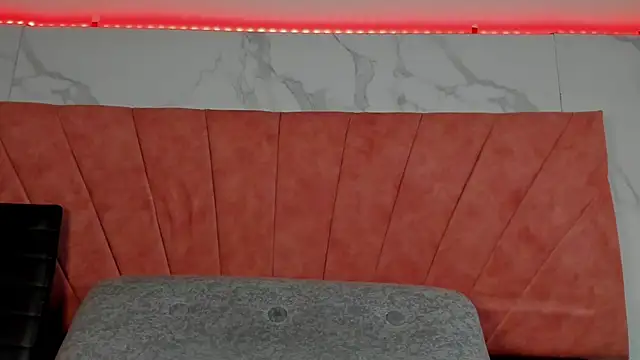 Snapshot of HellAndDante_ chatting on February 22, 2026, 7:45 pm HellAndDante online show from February 22, 2026, 7:45 pm