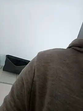 Elowen Clark online show from October 1, 2025, 7:31 pm